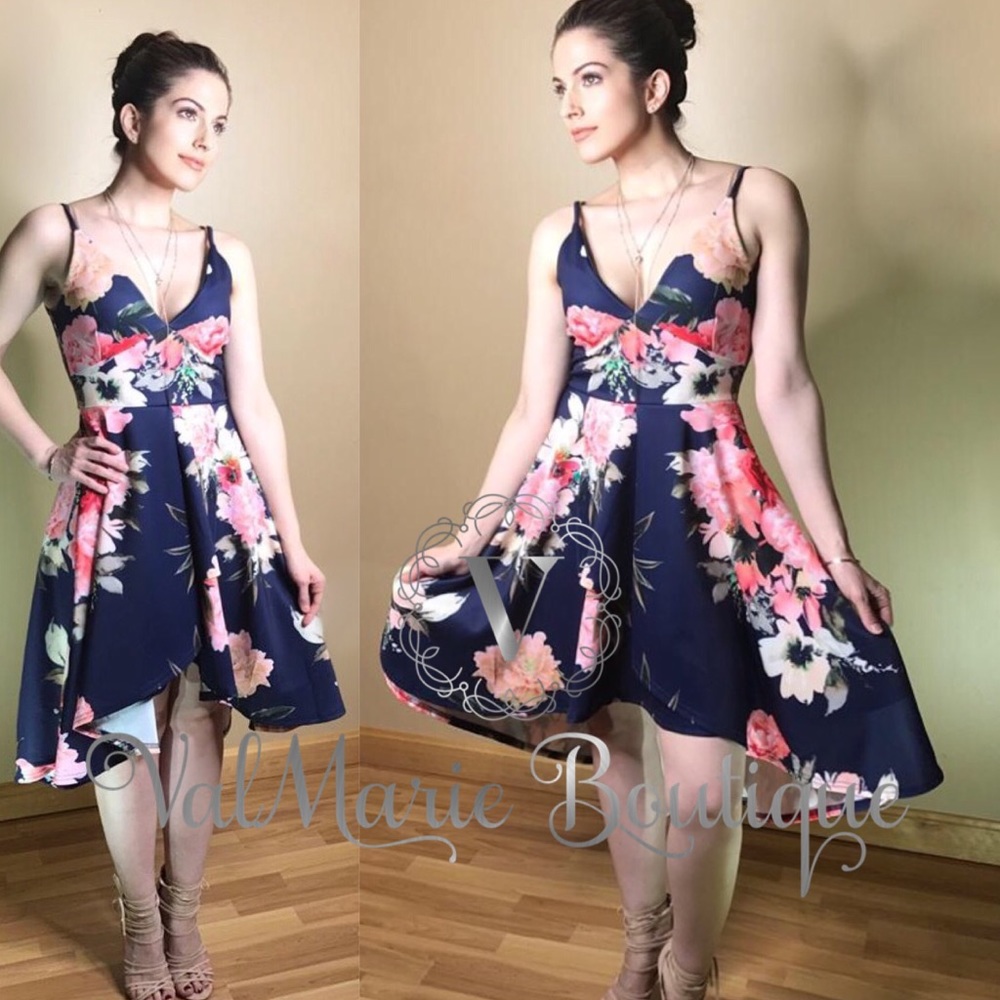 Beach Floral Dress - Navy - Picture 5 of 6